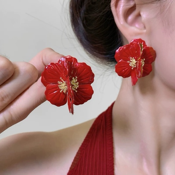 3/$20 Red Dahlia Gold Flower Center Statement Earrings - Picture 4 of 8
